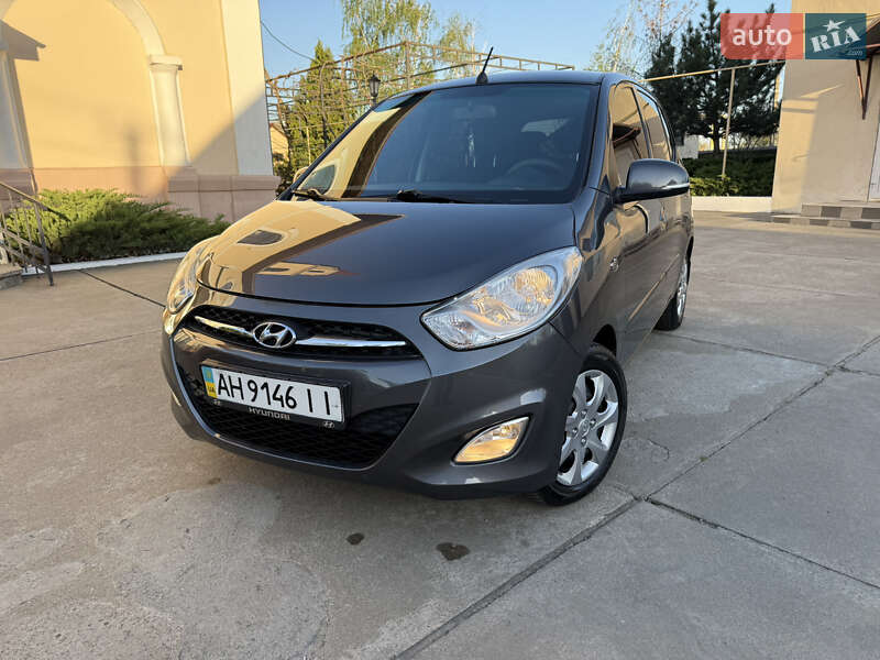 Хэтчбек Hyundai i10 2012 в Одессе