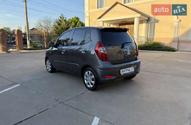 Хэтчбек Hyundai i10 2012 в Одессе