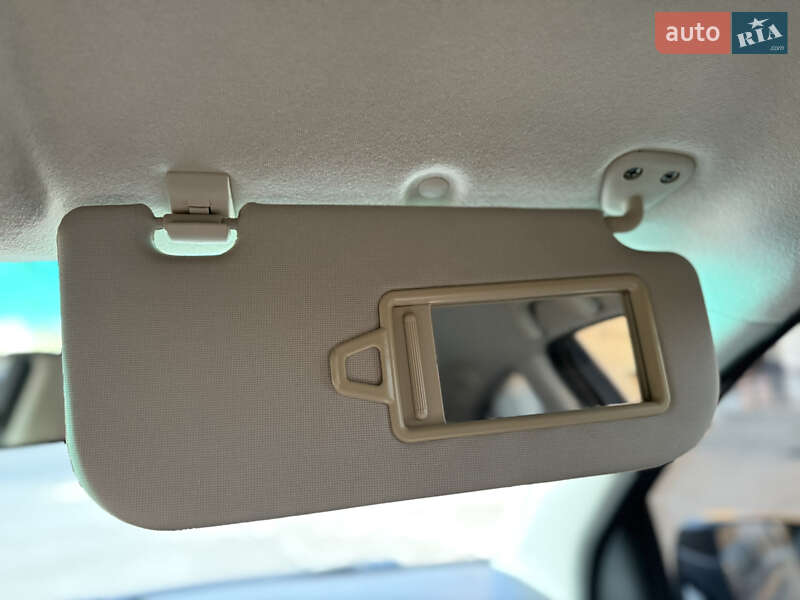 Хэтчбек Hyundai i10 2012 в Одессе