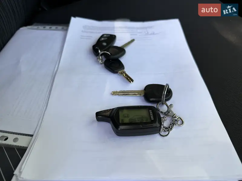 Хэтчбек Hyundai i10 2012 в Одессе документ