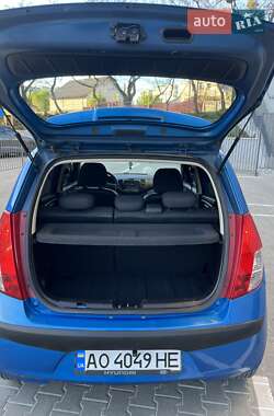 Хетчбек Hyundai i10 2008 в 