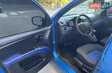 Хетчбек Hyundai i10 2008 в 