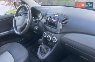Хэтчбек Hyundai i10 2008 в 