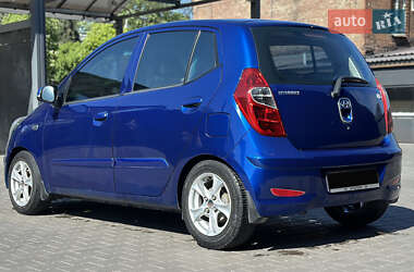 Хетчбек Hyundai i10 2011 в 