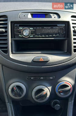 Хетчбек Hyundai i10 2011 в 