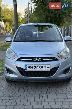 Хэтчбек Hyundai i10 2011 в Одессе