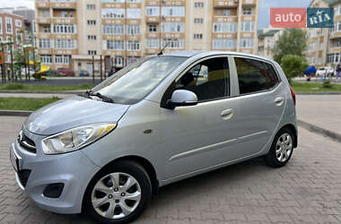 Хетчбек Hyundai i10 2012 в 