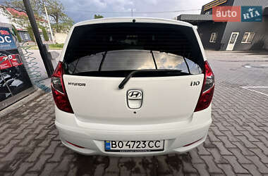 Хэтчбек Hyundai i10 2011 в 
