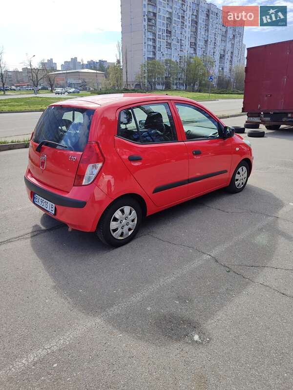Хетчбек Hyundai i10 2008 в Києві