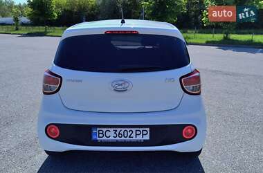Хэтчбек Hyundai i10 2017 в 