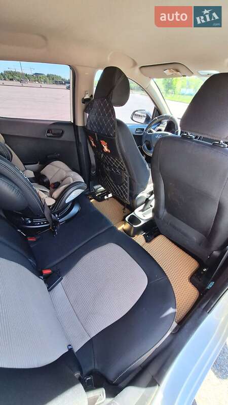 Хэтчбек Hyundai i10 2017 в Львове