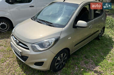 Хэтчбек Hyundai i10 2013 в Харькове