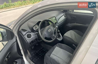 Хэтчбек Hyundai i10 2008 в 