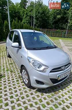 Хэтчбек Hyundai i10 2013 в 