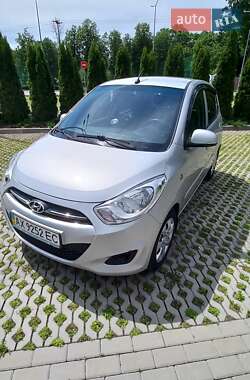 Hyundai i10 2013 Hyundai i10 2013
