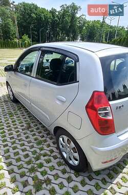 Хэтчбек Hyundai i10 2013 в 