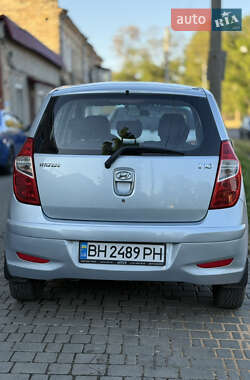 Хэтчбек Hyundai i10 2011 в 