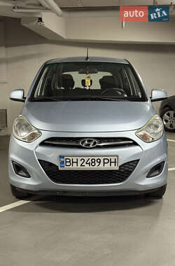 Хэтчбек Hyundai i10 2011 в 