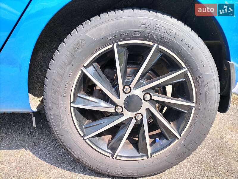 Хетчбек Hyundai i10 2010 в Борисполі