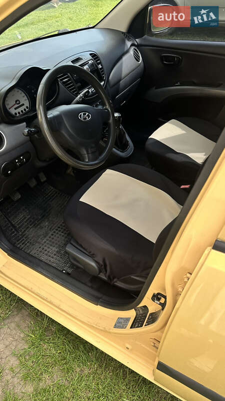 Хэтчбек Hyundai i10 2008 в Коломые