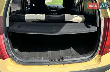 Хэтчбек Hyundai i10 2008 в 