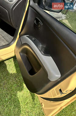 Хэтчбек Hyundai i10 2008 в 