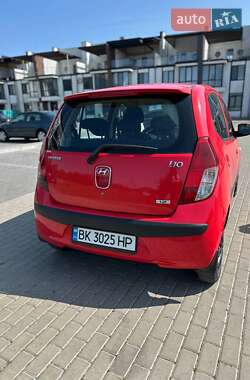 Хэтчбек Hyundai i10 2009 в 