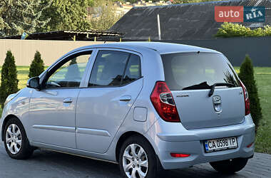 Хэтчбек Hyundai i10 2012 в 