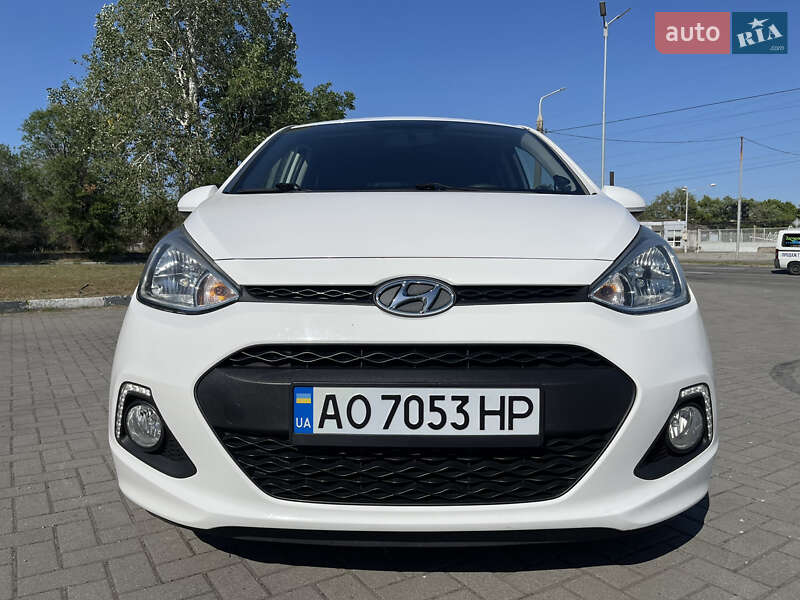 Хетчбек Hyundai i10 2014 в Запоріжжі