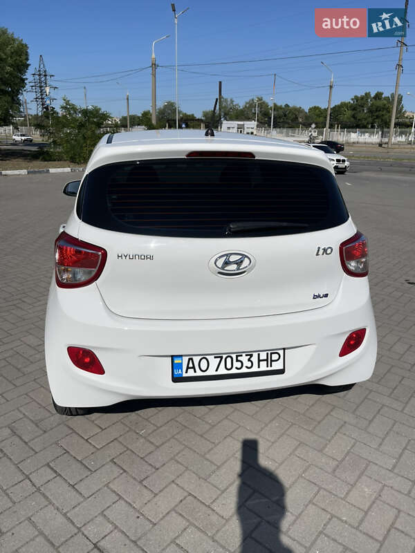 Хетчбек Hyundai i10 2014 в Запоріжжі