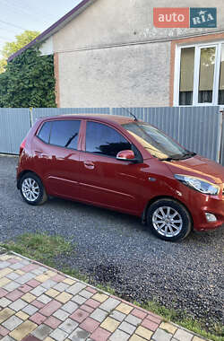 Hyundai i10 2012 Hyundai i10 2012