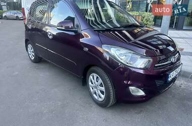 Хэтчбек Hyundai i10 2011 в Киеве