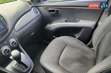 Хэтчбек Hyundai i10 2013 в 