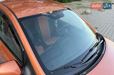 Хэтчбек Hyundai i10 2014 в 