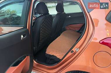 Хэтчбек Hyundai i10 2014 в 