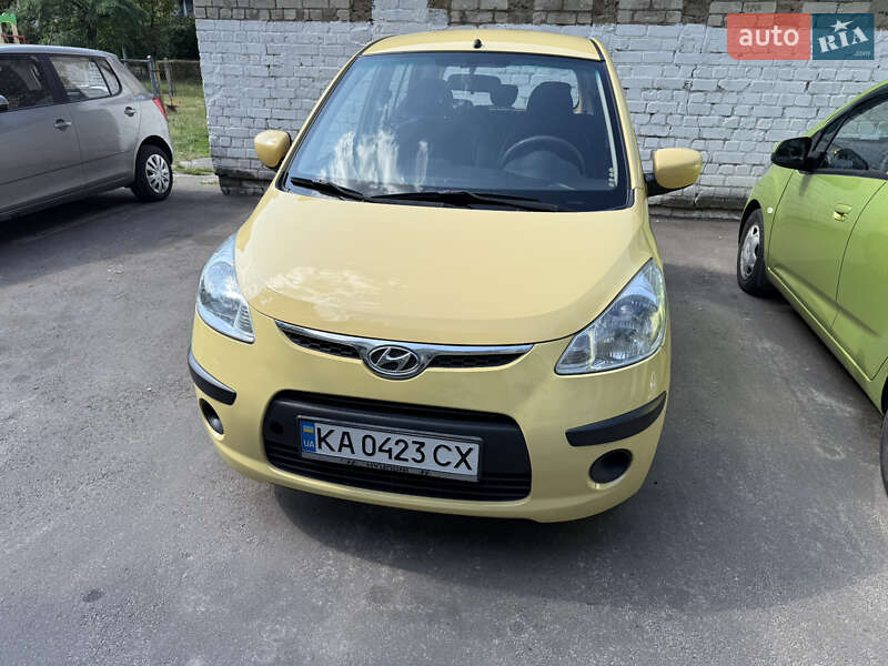 Хэтчбек Hyundai i10 2008 в Киеве