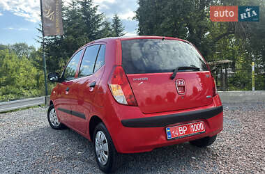 Хэтчбек Hyundai i10 2009 в 