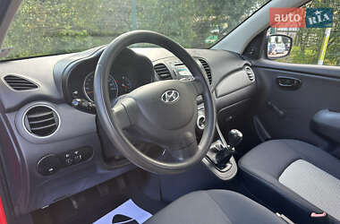 Хэтчбек Hyundai i10 2009 в 