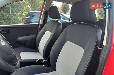Хэтчбек Hyundai i10 2009 в 