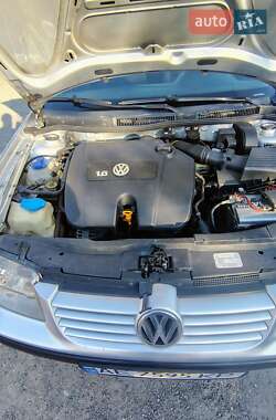 Хэтчбек Hyundai i10 2008 в 