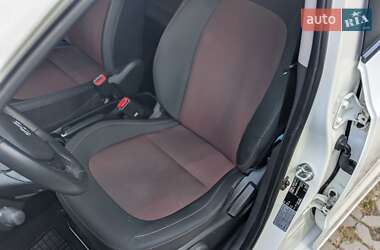 Хэтчбек Hyundai i10 2018 в 