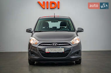Хэтчбек Hyundai i10 2012 в 