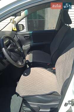 Хэтчбек Hyundai i10 2013 в 
