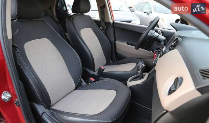 Хэтчбек Hyundai i10 2015 в Киеве
