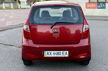 Хэтчбек Hyundai i10 2013 в 