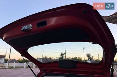 Хэтчбек Hyundai i10 2013 в 