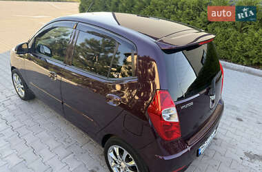 Хэтчбек Hyundai i10 2013 в 