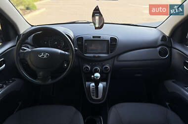 Хэтчбек Hyundai i10 2013 в 