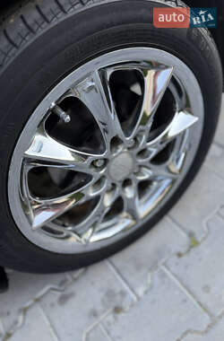 Хэтчбек Hyundai i10 2013 в 