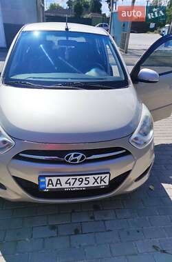 Хэтчбек Hyundai i10 2013 в Киеве